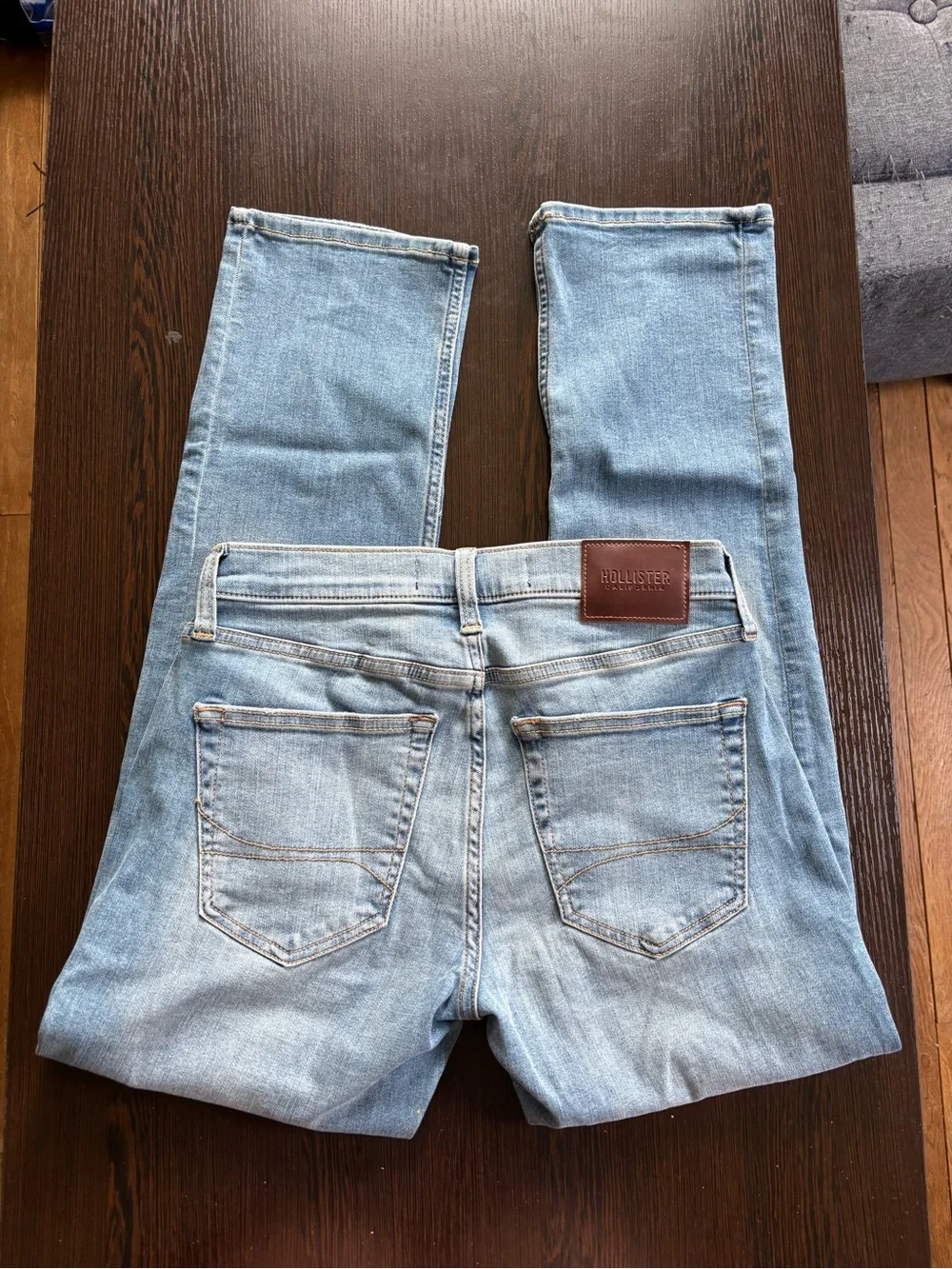 NWT Hollister Men’s Slim Straight Jeans W28 L30